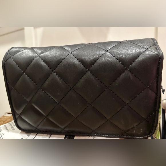 NWT Badgley Mischka Diamond Quilted Crossbody - Picture 4 of 10